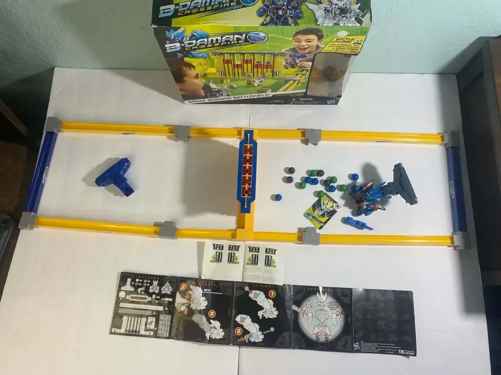 Hasbro B-Daman Crossfire Break Bomber Battlefield Set Read